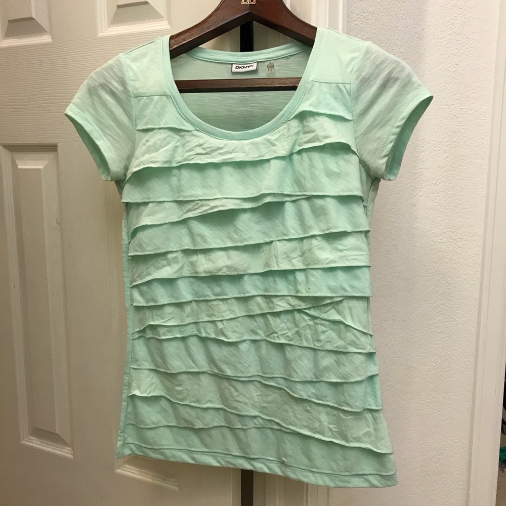 DKNYC Ruffled t-shirt